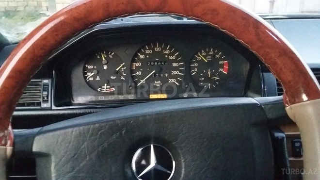 Mercedes E 230 1989, 298,572 km - 2.3 l - Lənkəran