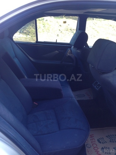 Mercedes E 230 1995, 404,156 km - 0.3 l - Bakı