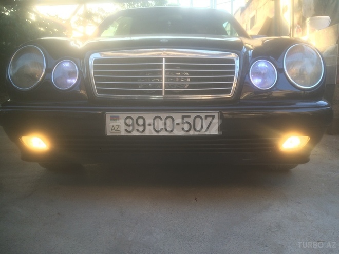 Mercedes E 200 1998, 259,000 km - 2.0 l - Bakı