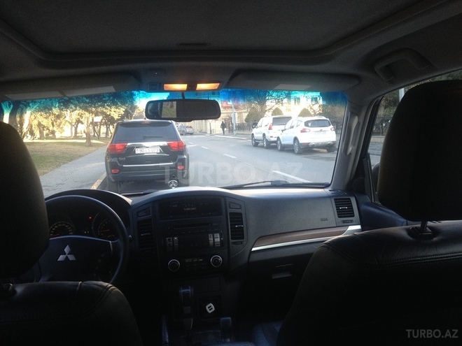 Mitsubishi Pajero 2007, 238,000 km - 3.0 l - Bakı