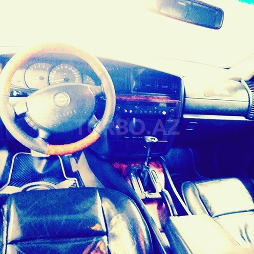 Opel Omega 1999, 268,000 km - 2.5 l - Bakı