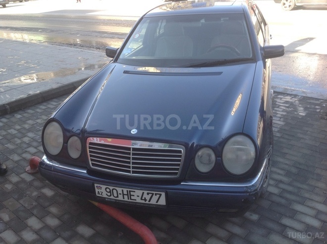 Mercedes E 240 1999, 248,000 km - 2.4 l - Bakı