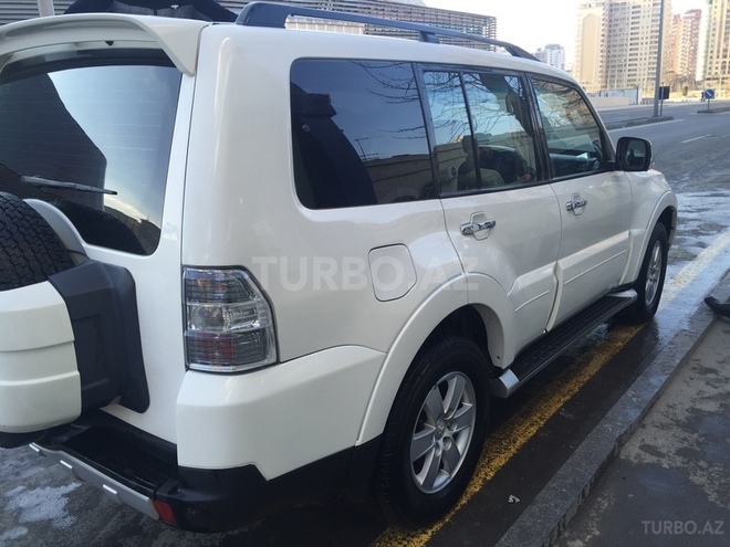 Mitsubishi Pajero 2007, 130,000 km - 3.0 l - Bakı