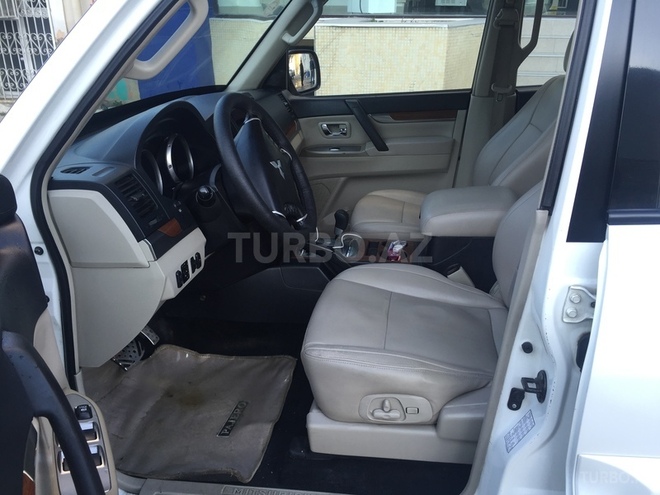 Mitsubishi Pajero 2007, 130,000 km - 3.0 l - Bakı