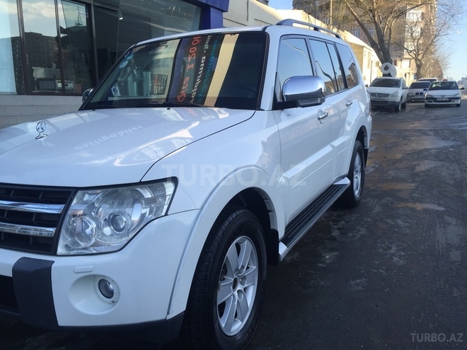 Mitsubishi Pajero 2007, 130,000 km - 3.0 l - Bakı