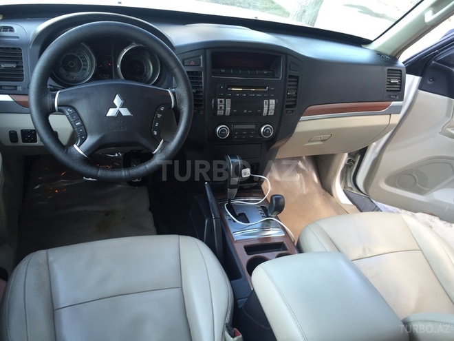 Mitsubishi Pajero 2007, 130,000 km - 3.0 l - Bakı