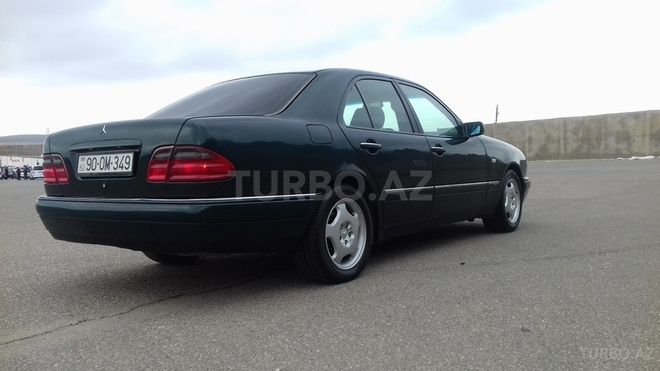 Mercedes E 230 1997, 325,000 km - 2.3 l - Bakı