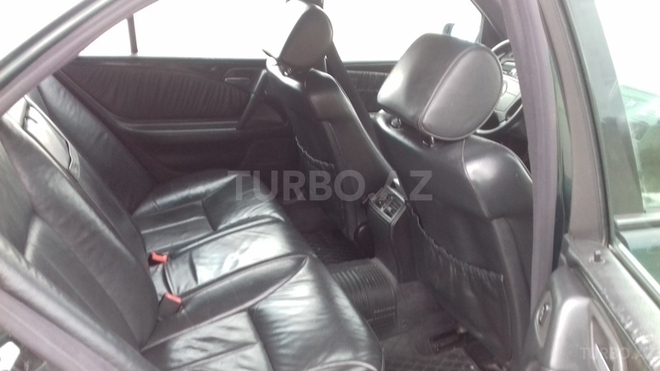 Mercedes E 230 1997, 325,000 km - 2.3 l - Bakı