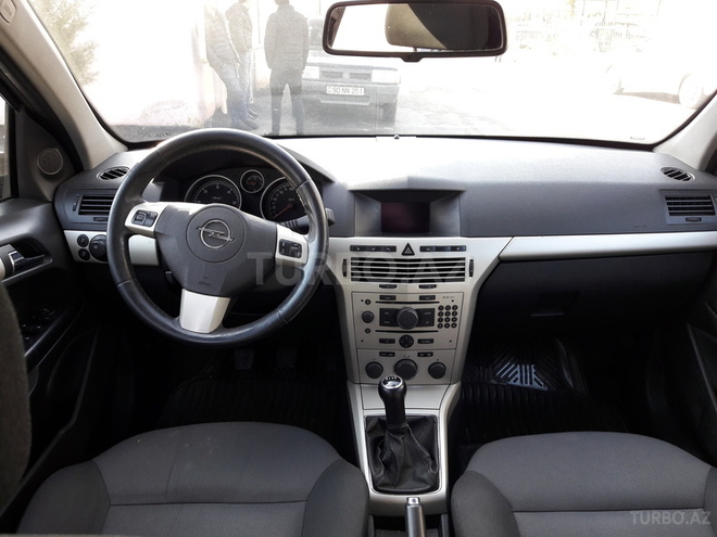Opel Astra 2008, 262,000 km - 2.0 l - Bakı