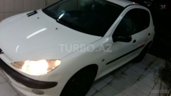 Peugeot 206 2004, 210,000 km - 1.4 л - Bakı