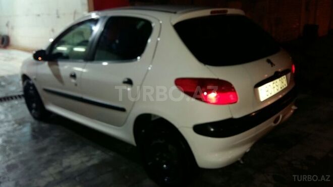 Peugeot 206 2004, 210,000 km - 1.4 л - Bakı