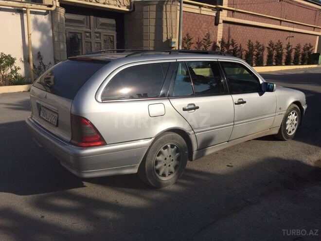 Mercedes C 200 2000, 330,000 km - 2.0 l - Bakı