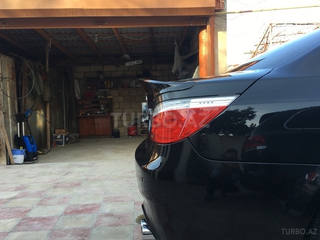 BMW M5 2005, 136,000 km - 5.0 l - Bakı