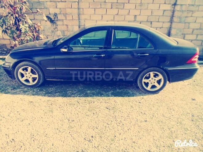 Mercedes C 240 2000, 298,000 km - 2.6 l - Bakı