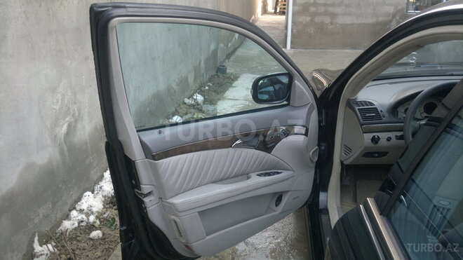 Mercedes E 320 2002, 203,557 km - 3.2 l - Bakı