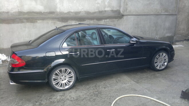 Mercedes E 320 2002, 203,557 km - 3.2 l - Bakı