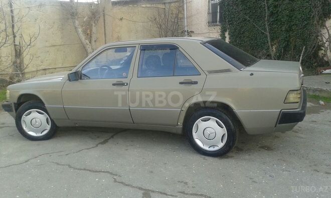 Mercedes 190 1991, 222,000 km - 1.8 л - Sumqayıt