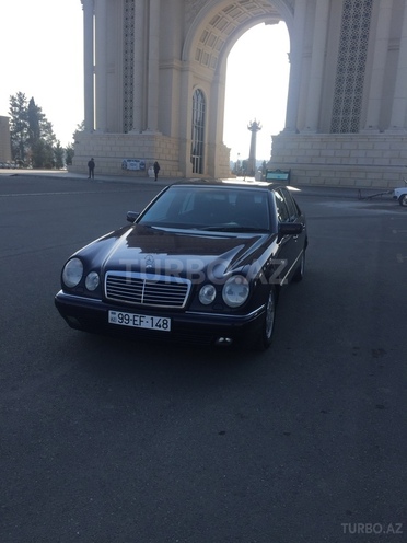 Mercedes E 240 1999, 163,637 km - 2.4 л - Gəncə