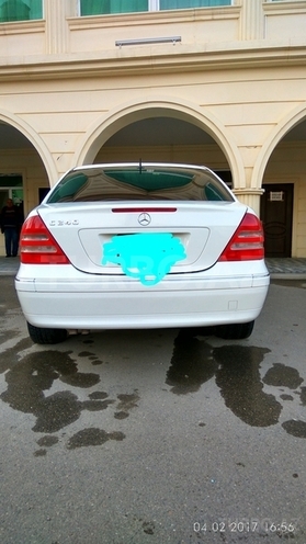 Mercedes C 240 2001, 180,000 km - 2.4 l - Bakı