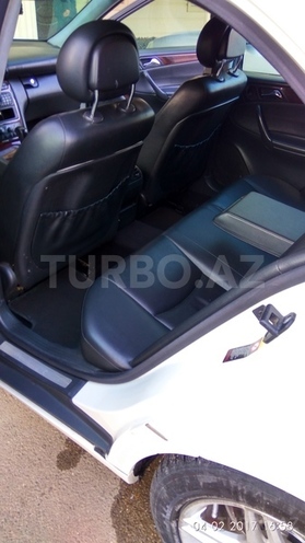 Mercedes C 240 2001, 180,000 km - 2.4 l - Bakı