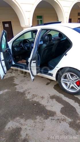 Mercedes C 240 2001, 180,000 km - 2.4 l - Bakı