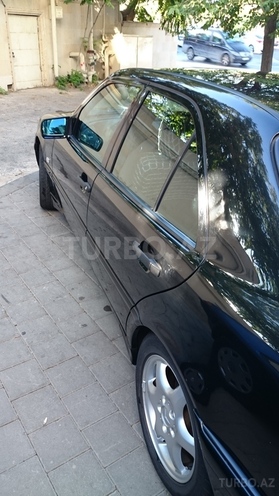 Mercedes C 240 1999, 151,000 km - 2.4 l - Bakı