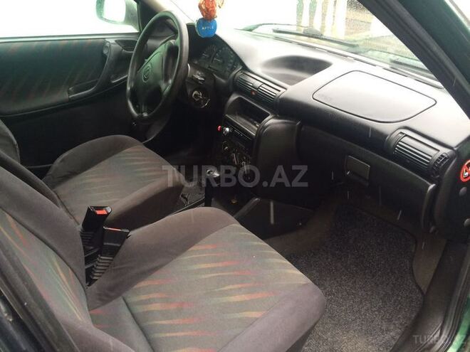 Opel Astra 1997, 327,689 km - 1.6 l - Quba