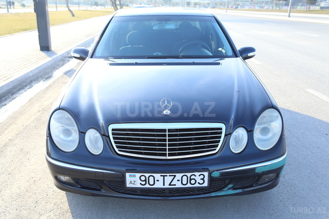 Mercedes E 220 2002, 225,000 km - 2.2 л - Bakı