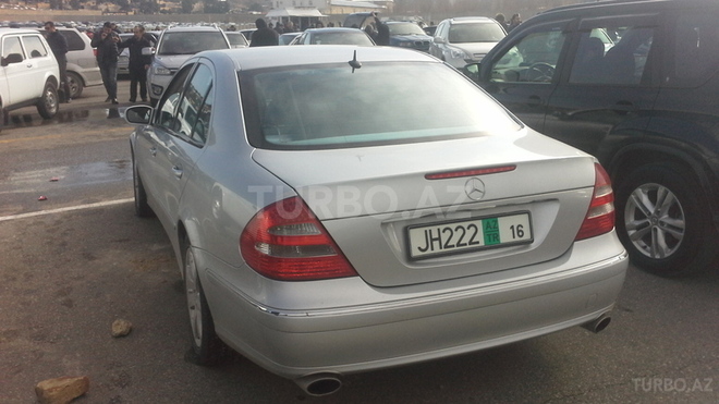 Mercedes E 350 2006, 117,000 km - 3.5 l - Bakı