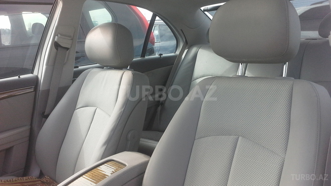 Mercedes E 350 2006, 117,000 km - 3.5 l - Bakı