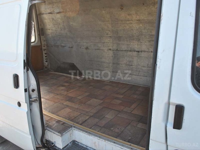 Ford Transit 2000, 414,290 km - 2.5 l - Sabirabad