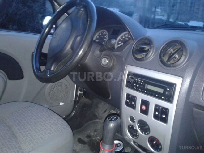 Renault Logan 2013, 130,000 km - 1.6 l - Bakı