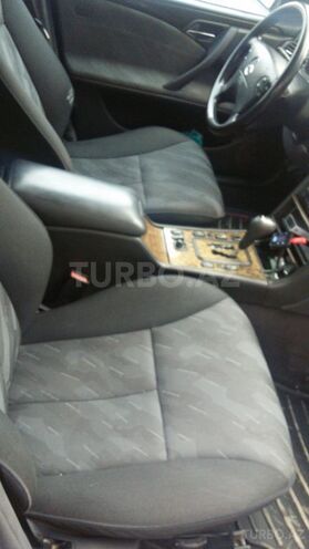 Mercedes E 240 2000, 189,000 km - 2.4 л - Sumqayıt