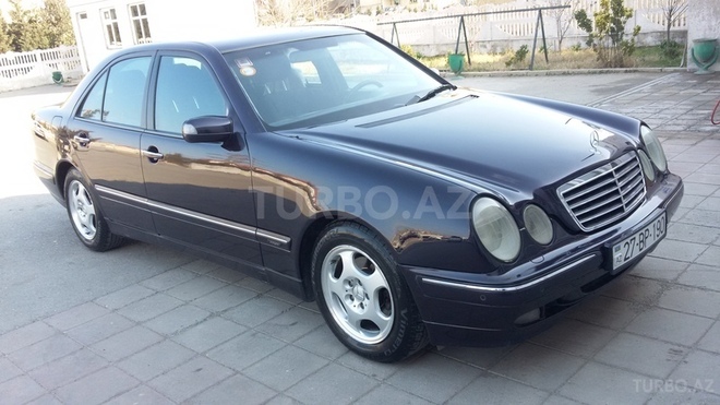 Mercedes E 240 2000, 189,000 km - 2.4 л - Sumqayıt