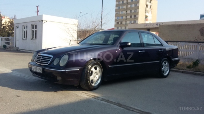 Mercedes E 240 2000, 189,000 km - 2.4 л - Sumqayıt