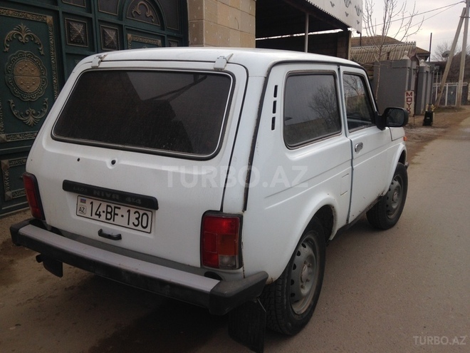 LADA (VAZ) Niva 1996, 150,000 km - 1.7 л - Şirvan