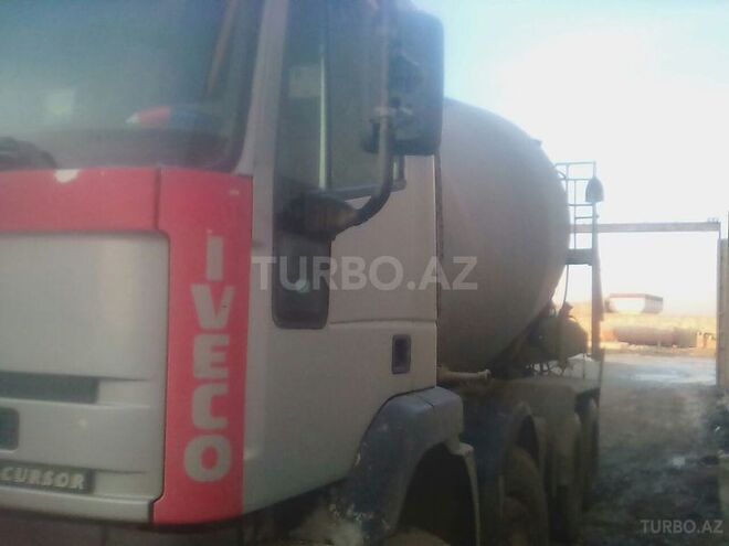Iveco  2001, 30,000 km - 6.0 л - Bakı