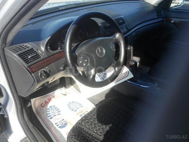 Mercedes E 220 2005, 193,000 km - 2.2 l - Bakı