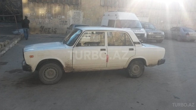 LADA (VAZ) 2107 2004, 854,000 km - 1.6 л - Bakı