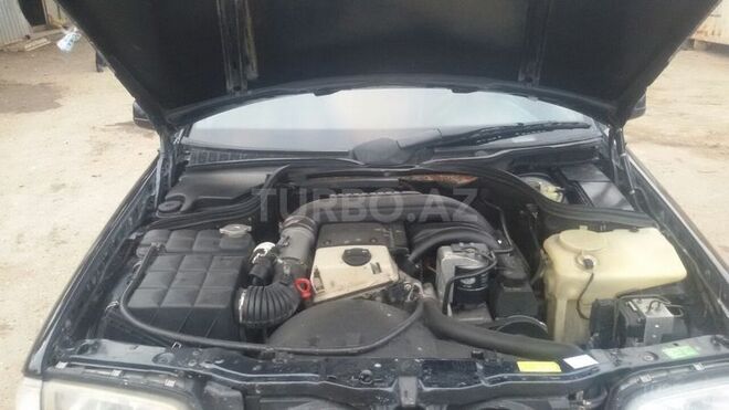 Mercedes C 220 1997, 346,000 km - 2.2 l - Bakı