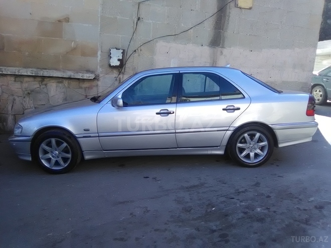 Mercedes C 240 1997, 199,000 km - 2.4 l - Bakı