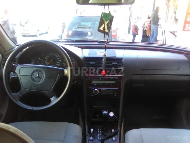 Mercedes C 240 1997, 199,000 km - 2.4 l - Bakı