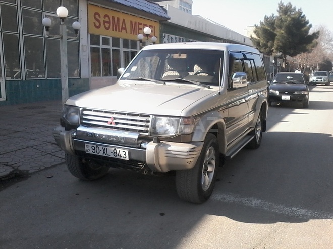 Mitsubishi Pajero 1991, 325,000 km - 2.5 л - Sumqayıt