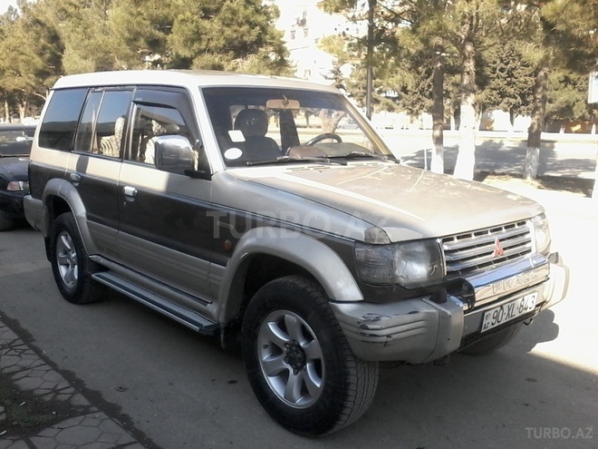 Mitsubishi Pajero 1991, 325,000 km - 2.5 л - Sumqayıt