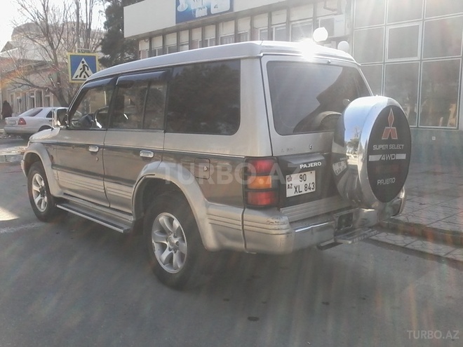 Mitsubishi Pajero 1991, 325,000 km - 2.5 л - Sumqayıt
