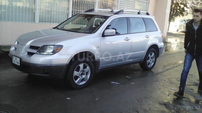 Mitsubishi Outlander 2003, 12,800 km - 2.3 l - Bakı