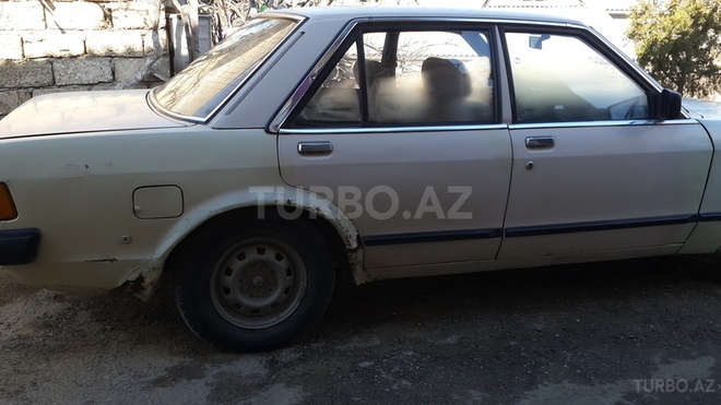 Ford Granada 1984, 375,000 km - 2.0 l - Bakı