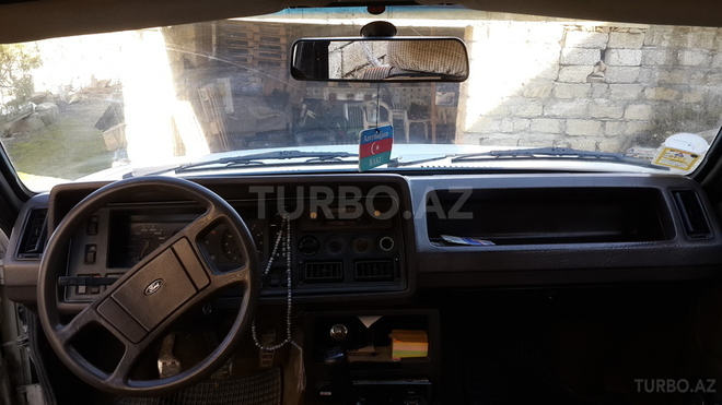 Ford Granada 1984, 375,000 km - 2.0 l - Bakı