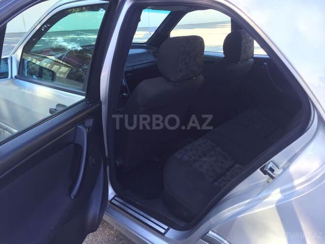 Mercedes C 200 2000, 108,880 km - 2.0 l - Sumqayıt