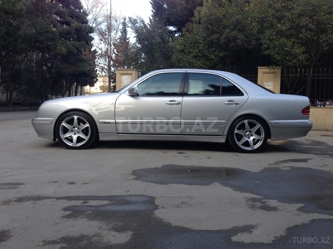 Mercedes E 200 2001, 189,000 km - 2.0 л - Bakı